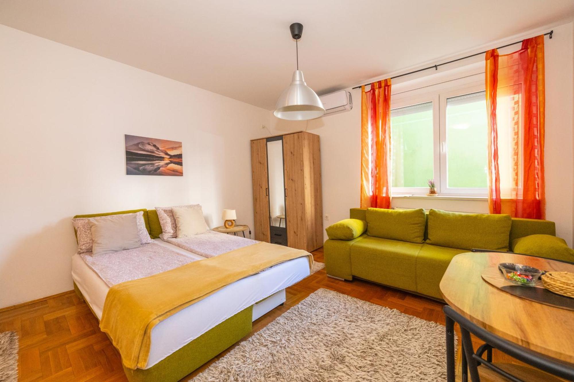 Mina Penthouse Appartement Novi Sad Buitenkant foto